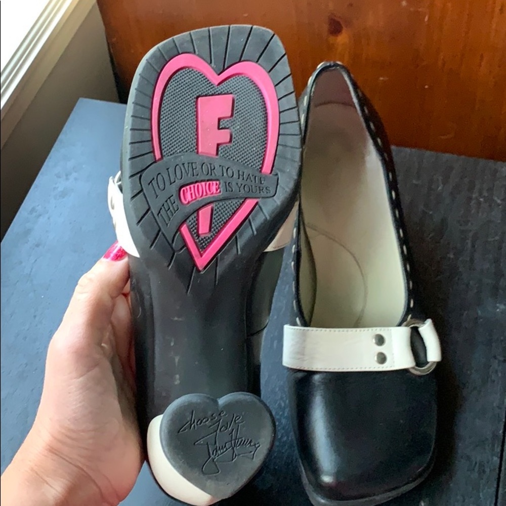 John Fluevog black/cream heart heels